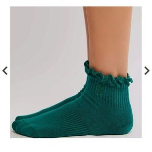 NWT FP Movement Women's Classic Ruffle Socks Midnight Jade